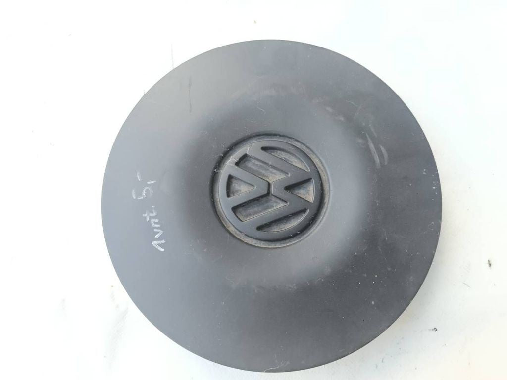 Volkswagen Transporter Caravelle T4 1997 Original wheel cap 7D0601151 
