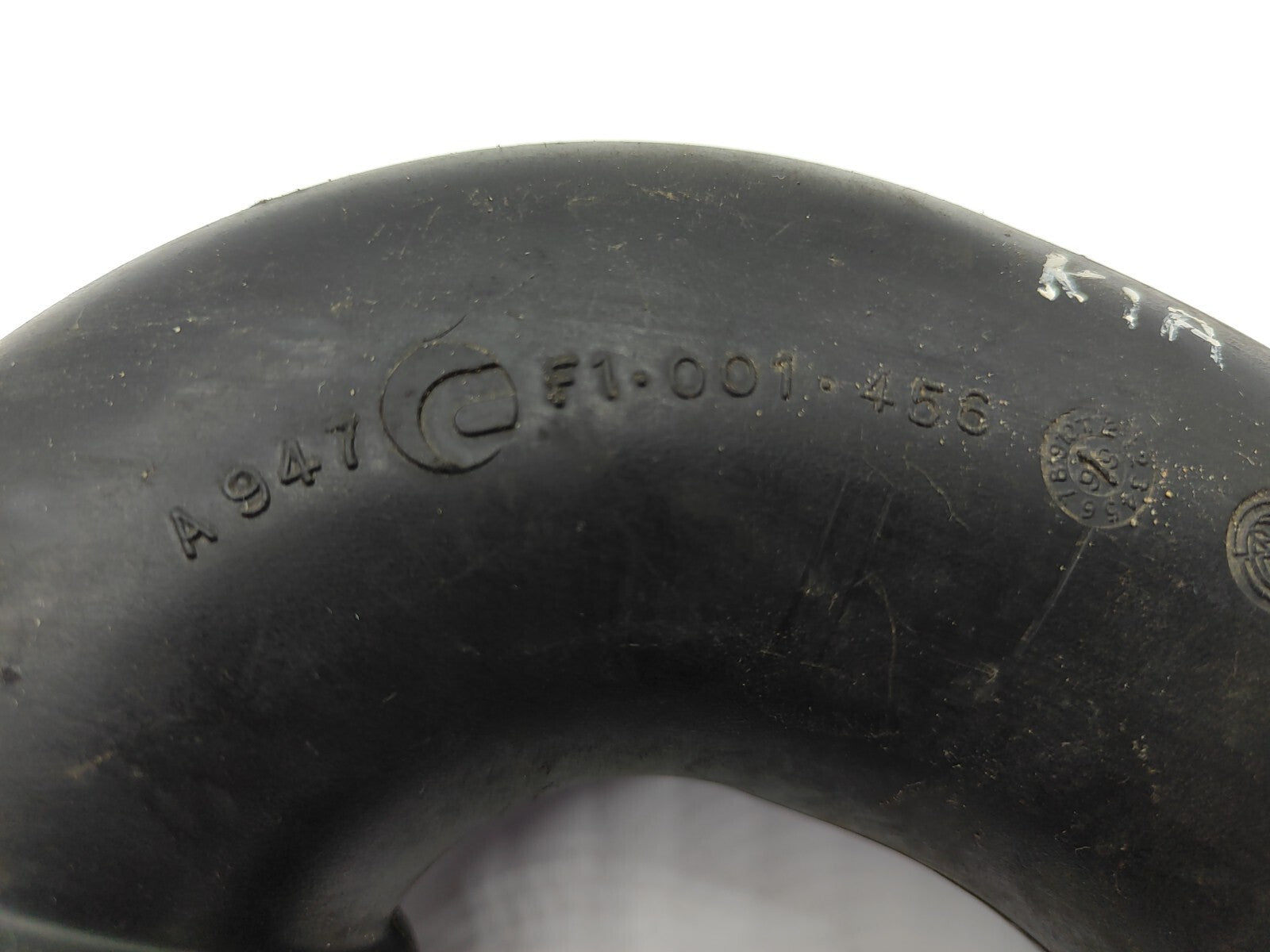 Alfa Romeo 156 SW 2.4JTD 110kW 2003 Engine Air Intake Duct Hose Pipe F1001456