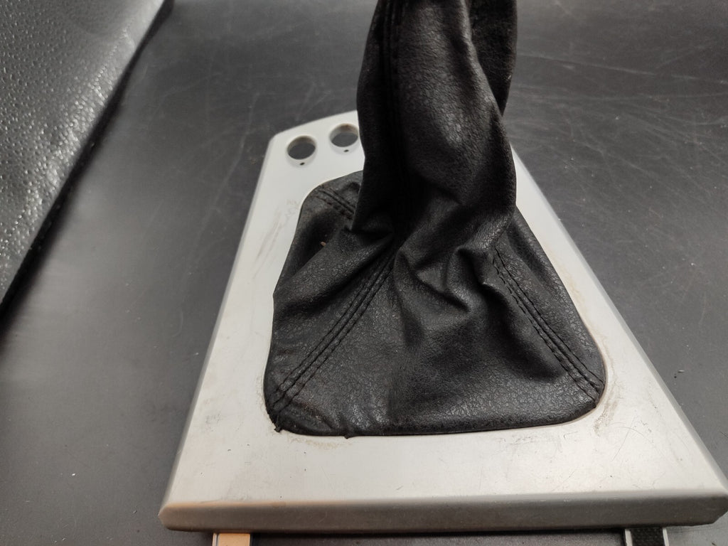 Alfa Romeo 156 2003 Gear Shift Knob Surround Leather Gaiter 156033239