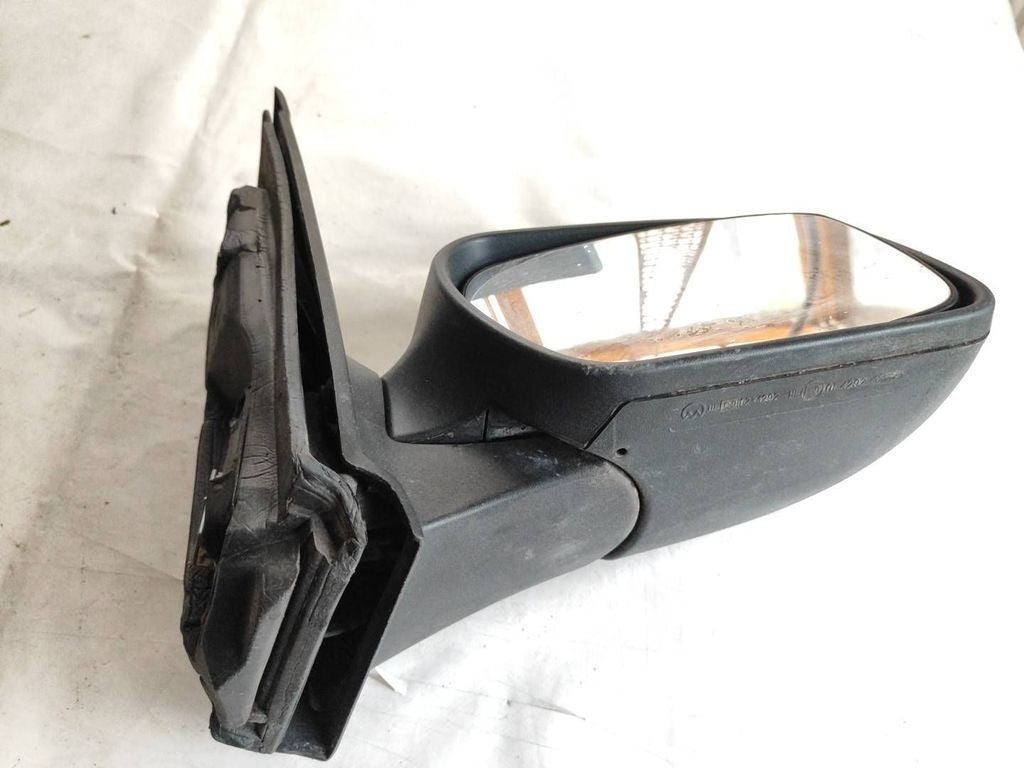 Ford Focus 2006 Right electric wing mirror E9014292 
