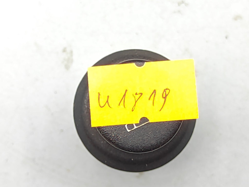 Alfa Romeo 147 2007 LHD Front Dashboard Ashtray Cigarette Lighter 12V