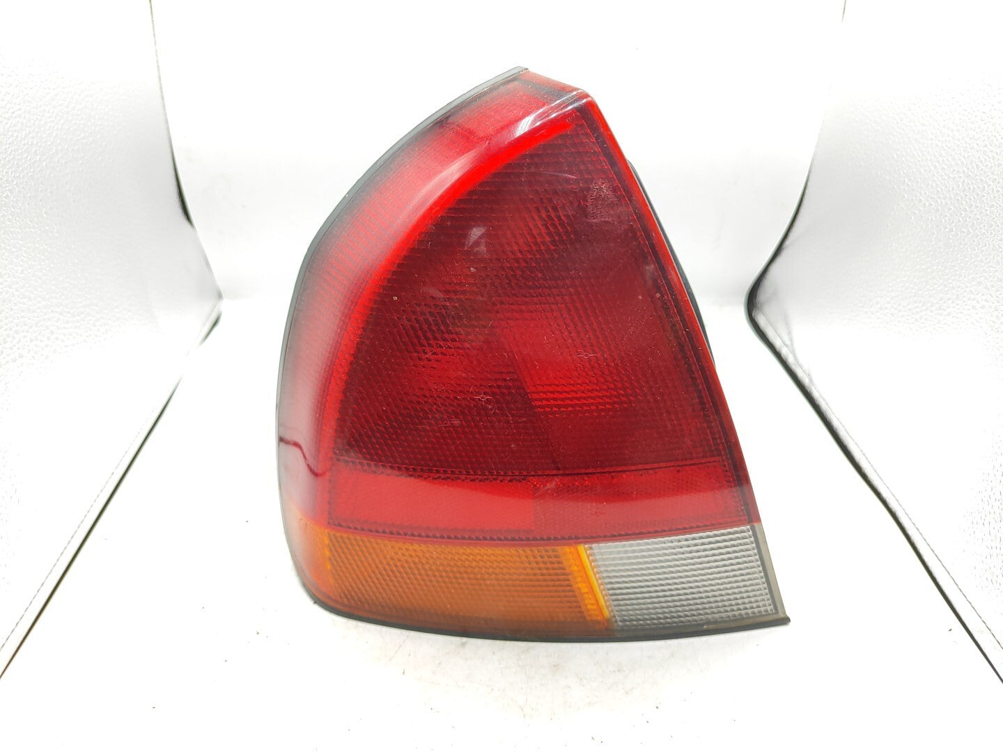 Mitsubishi Carisma 1998 LHD Rear Left Side Taillight Lamp Light