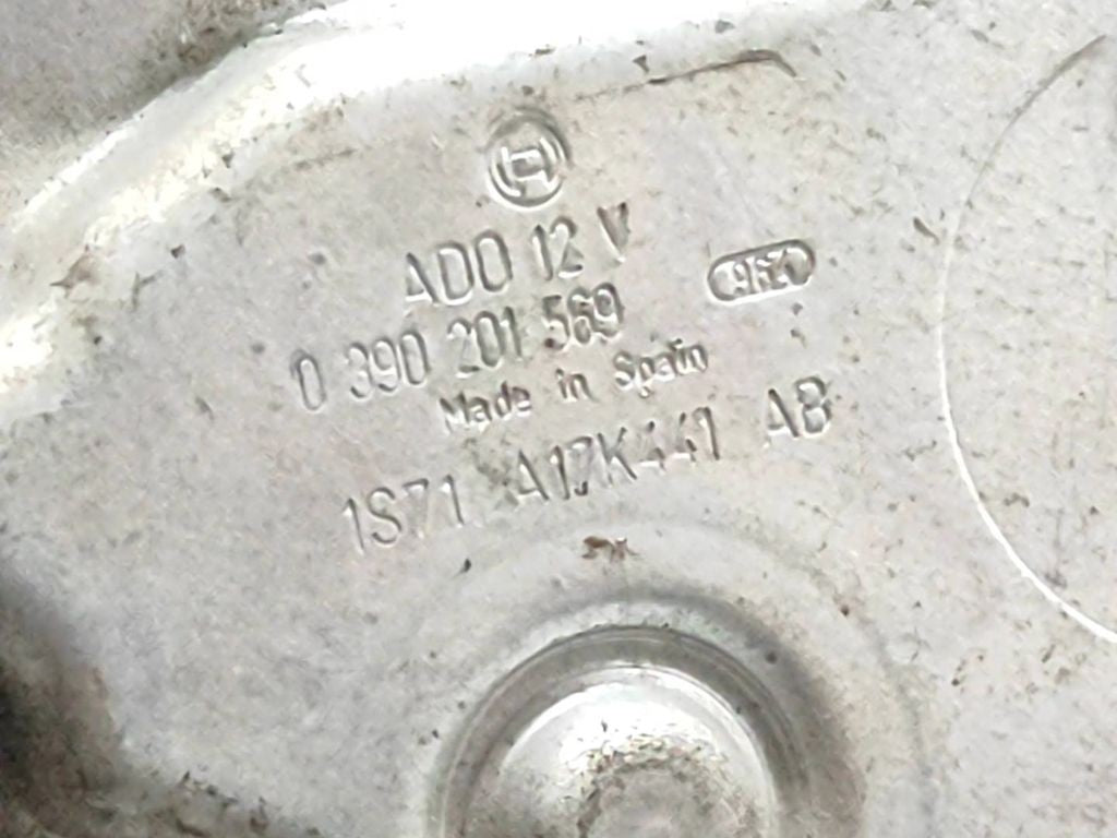 Ford Mondeo Mk III 2001 Rear wiper motor 1S71A17K441AB 