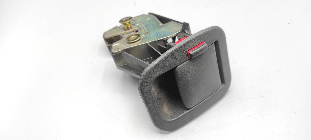 Alfa Romeo 156 SW 2.4JTD 110kW 2002 Rear Seat Lock Latch 1835028 1834850