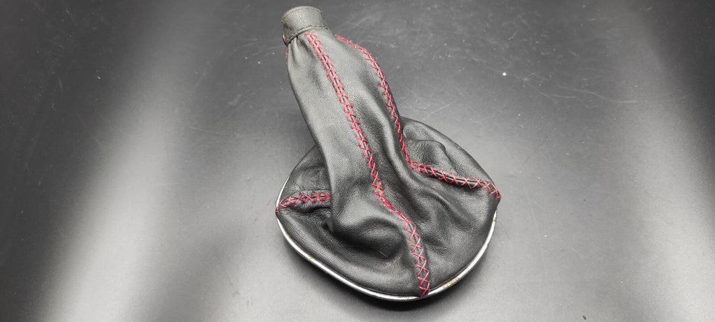 Alfa Romeo 147 1.9JTD 16V 2003 Shift Knob Surround Leather Trim Gaiter