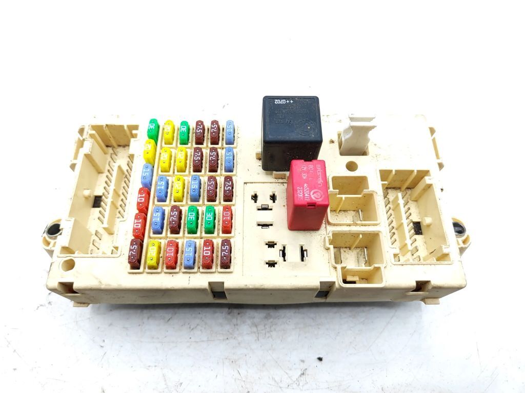 Alfa Romeo 159 JTDm 147kW 2006 Fuse unit module 50510079 