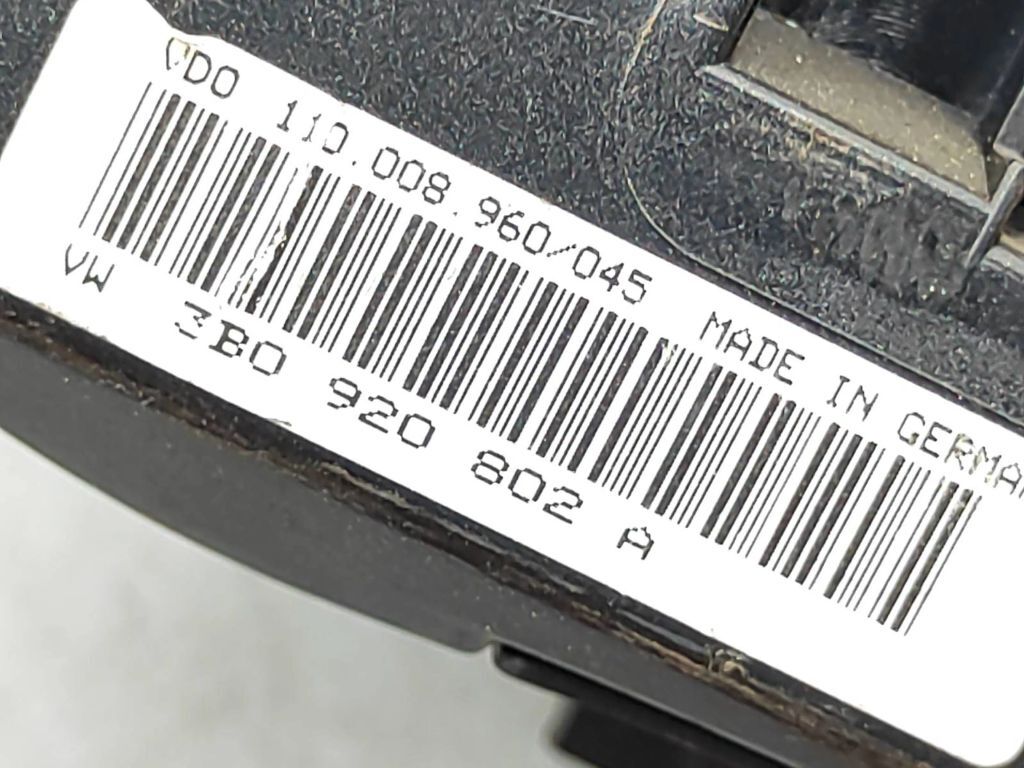 Volkswagen PASSAT B5 2000 LHD speedometer instrument cluster 3B0920802A 