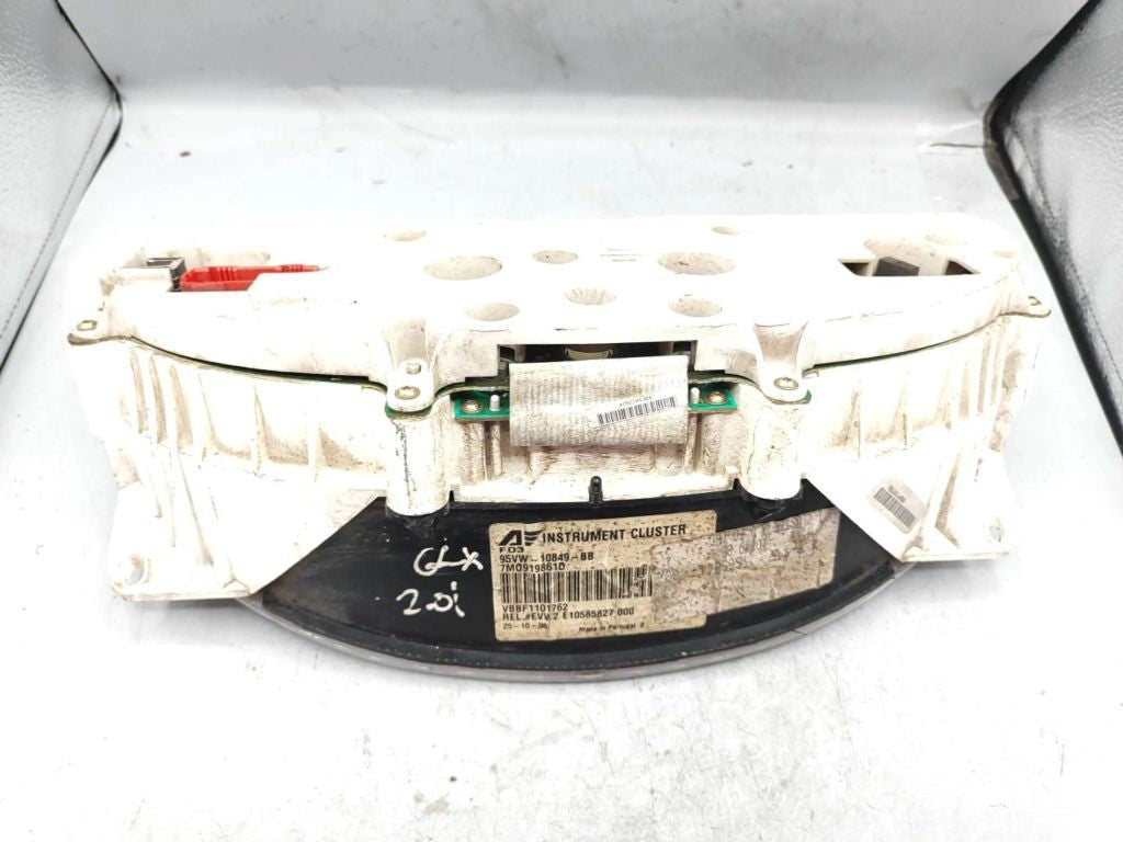 95VW10849BB Ford Galaxy 1996 Petrol speedometer instrument cluster 