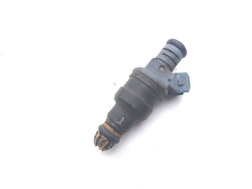 BMW 3 E36 1992 Petrol fuel supply injector 0280150715 