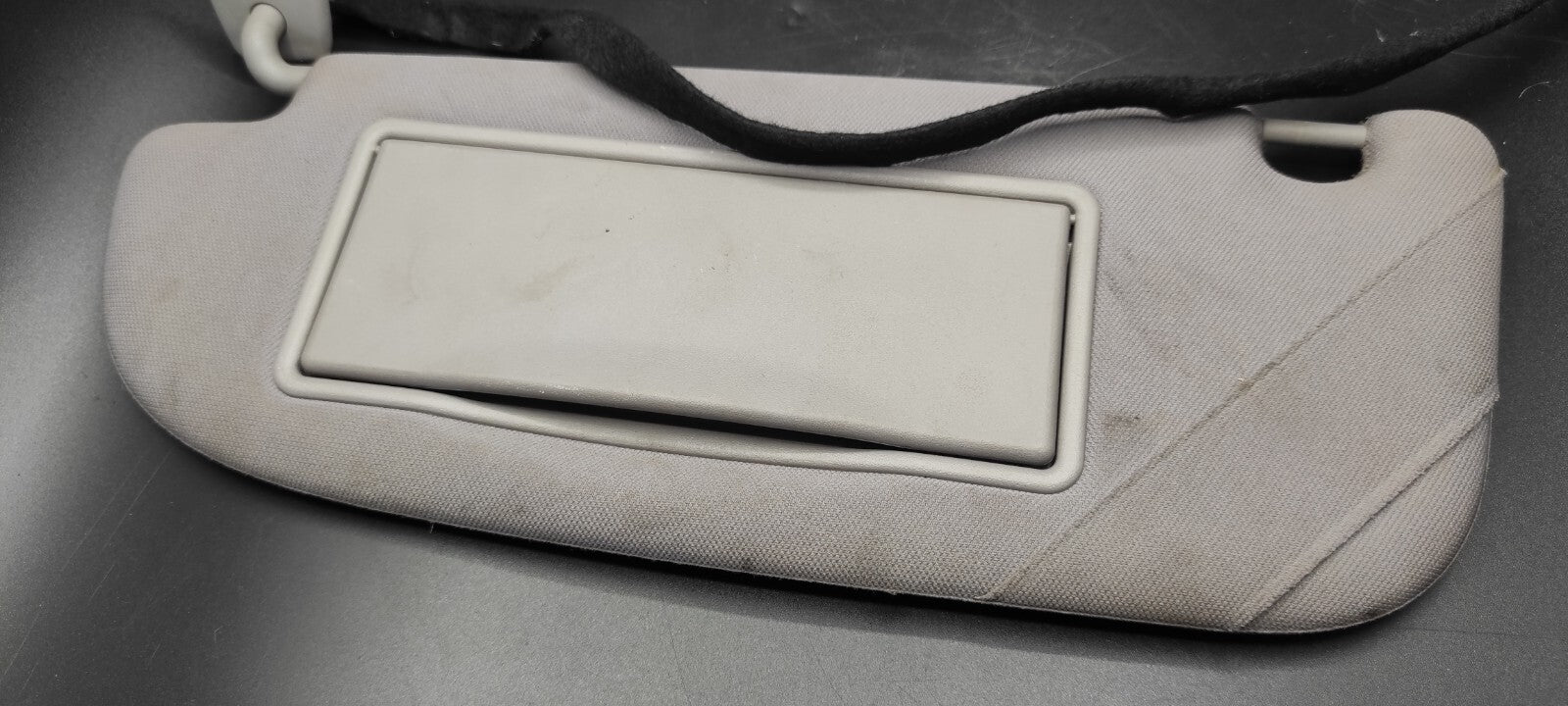 Peugeot 607 3.0i V6 2002 LHD Front Left Side Sun Visor Cover