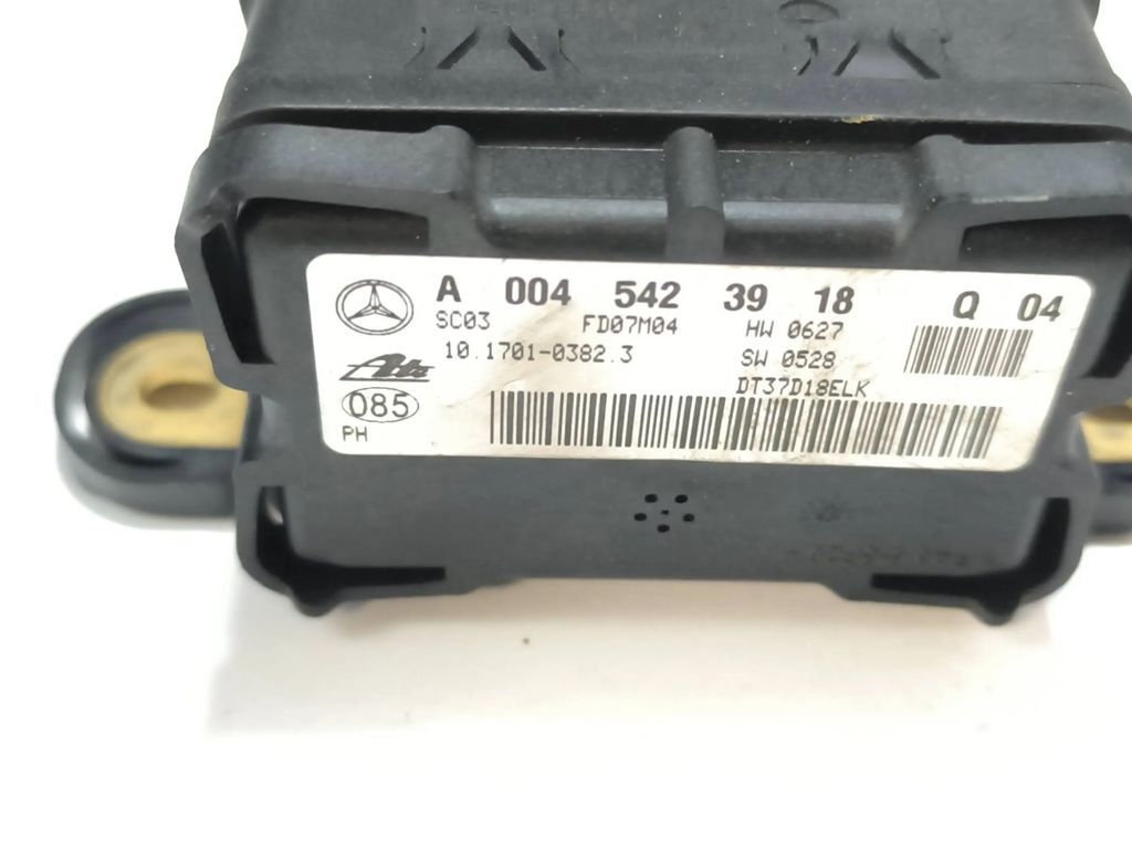 Mercedes-Benz ML W163 2000 ESP acceleration yaw rate sensor A0045423918 