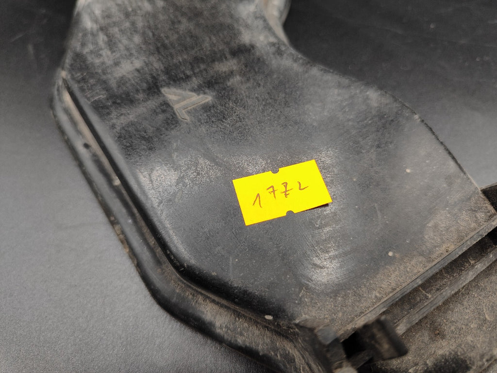 Alfa Romeo 147 1.9JTD 2003 LHD Front Headlight Lamp Dust Cover 1305239187