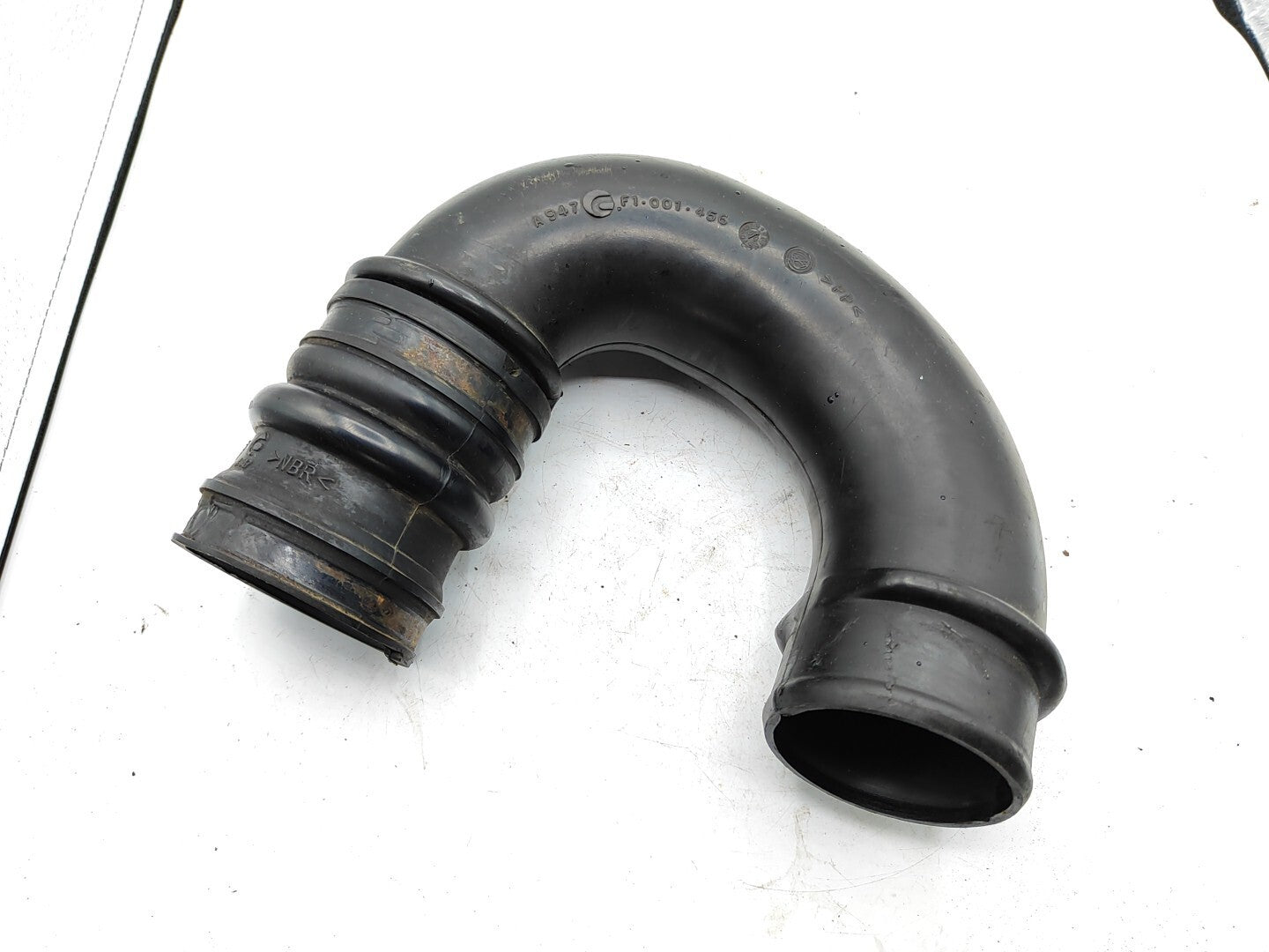 Alfa Romeo 156 SW 2.4JTD 2001 Engine Air Intake Duct Hose Pipe F1001456