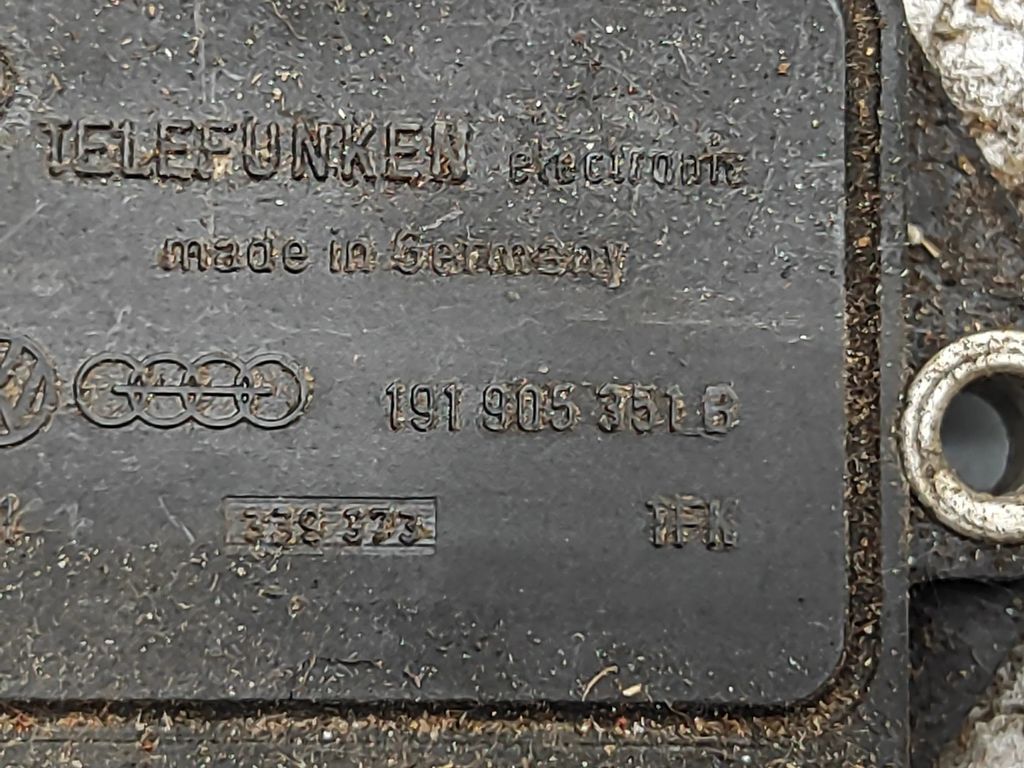 Audi 80 90 B4 2.0i Petrol 1993 Ignition control unit module 191905351B 