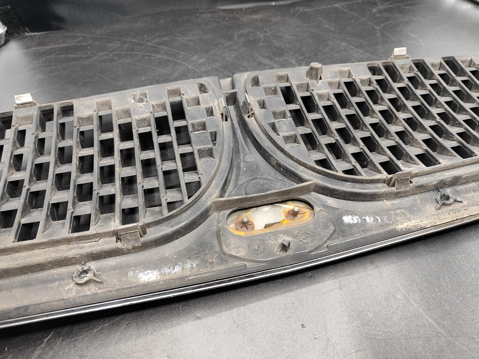 Lancia Lybra 2002 Front Bumper Upper Chrome Grill 46541435