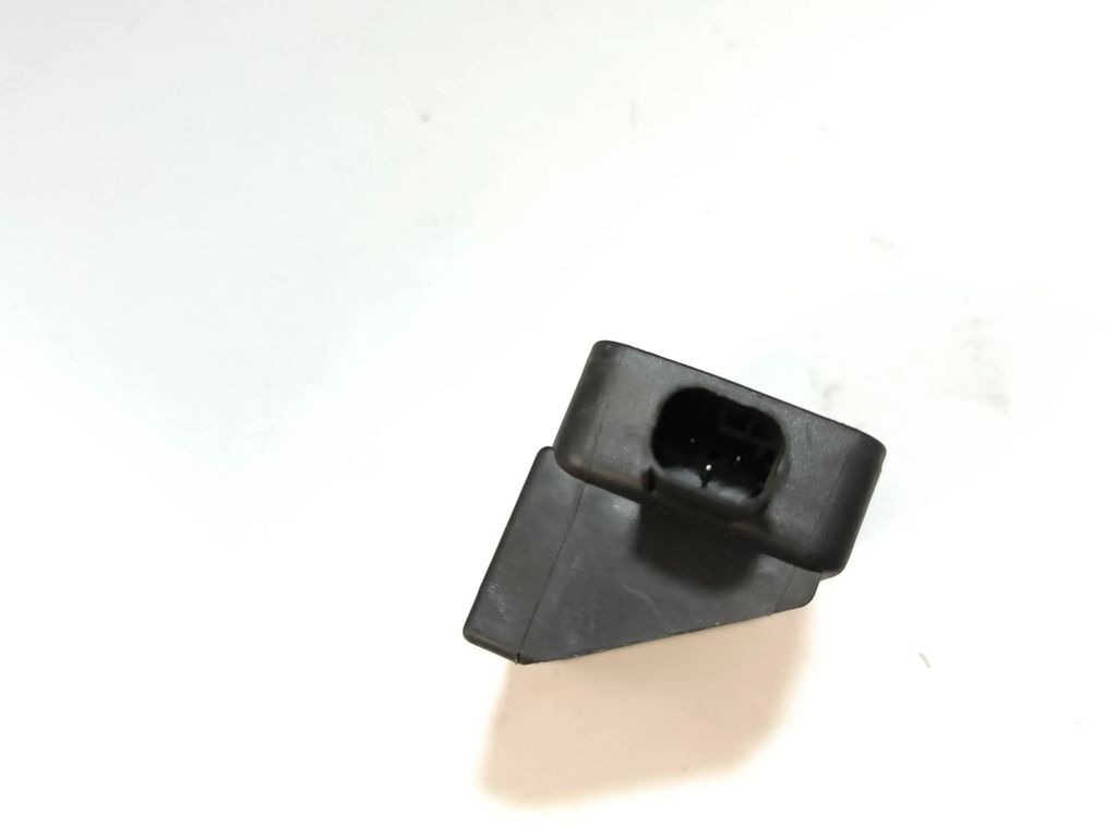 Mercedes-Benz C W203 2001 ESP acceleration yaw rate sensor A0025429418 