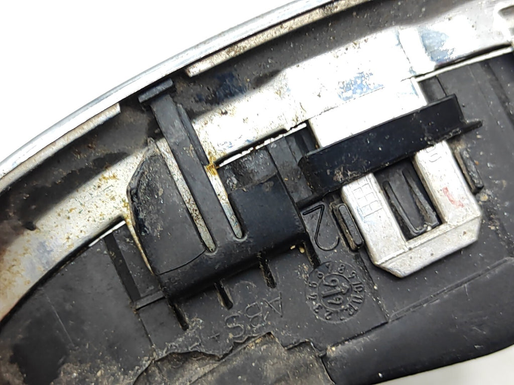 BMW 5 SERIES E39 530D 142kW Estate 2000 Front Left Bonnet Grill Kidney 8159311