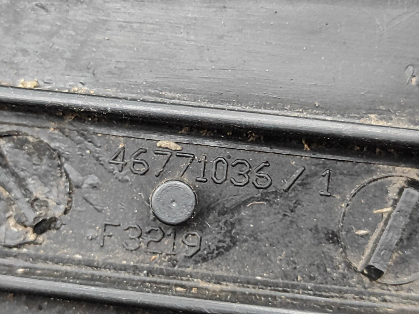 Alfa Romeo 147 2.0 Twin Spark 2003 Petrol Engine Air Filter Box 46771036