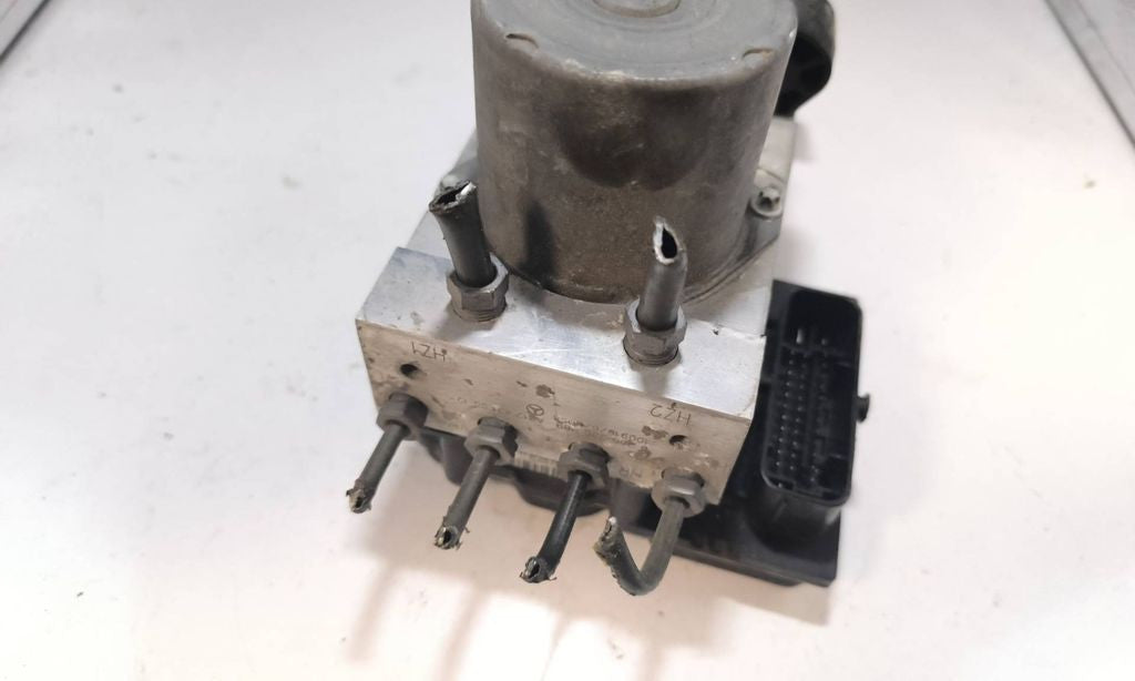 Mercedes-Benz E A207 2010 ABS Pump 0265236369 