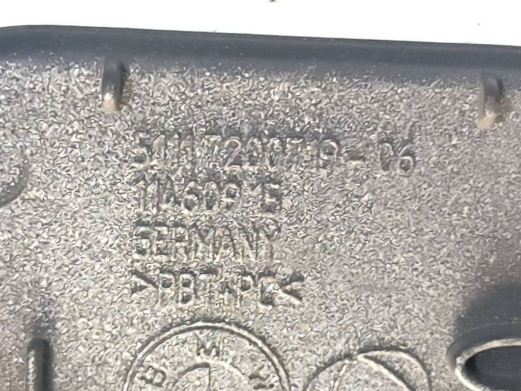 BMW 5 F10 F11 2012 Headlight washer cap cover 7200719 