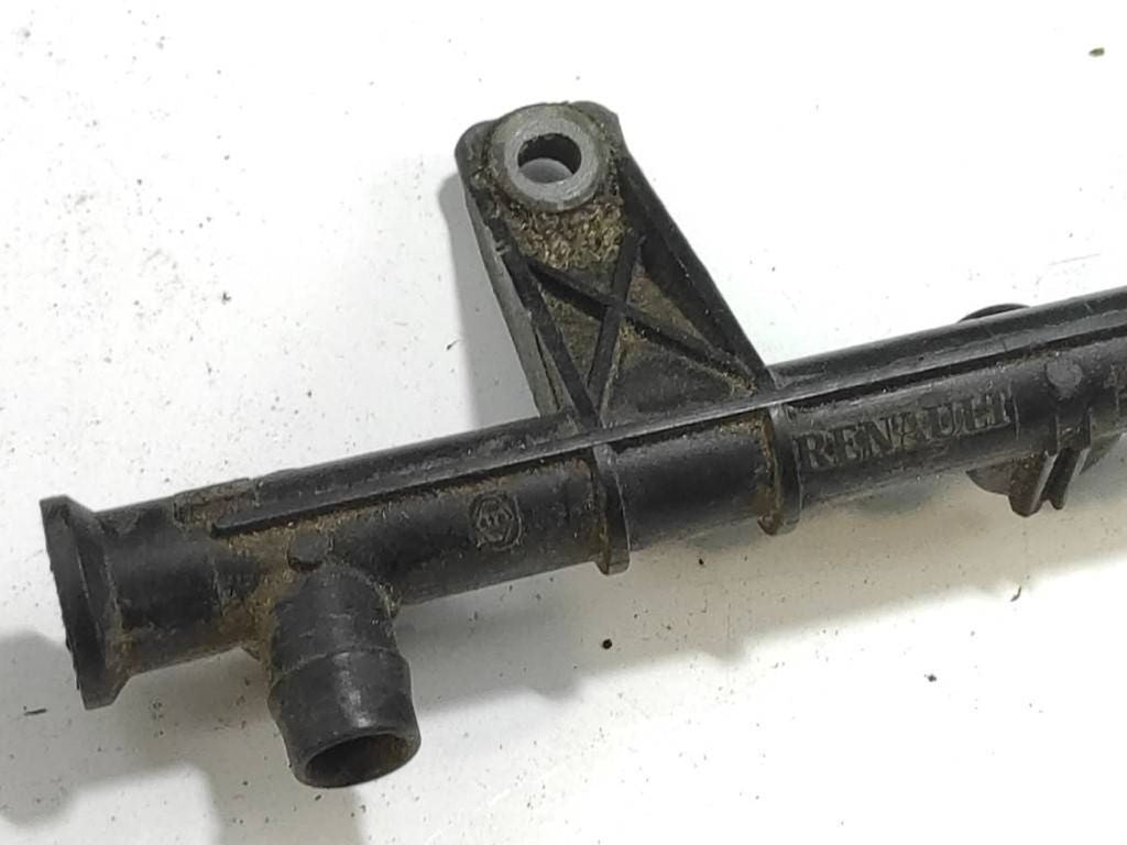 Renault Megane I 1999 fuel rail line pipe 7700854726 