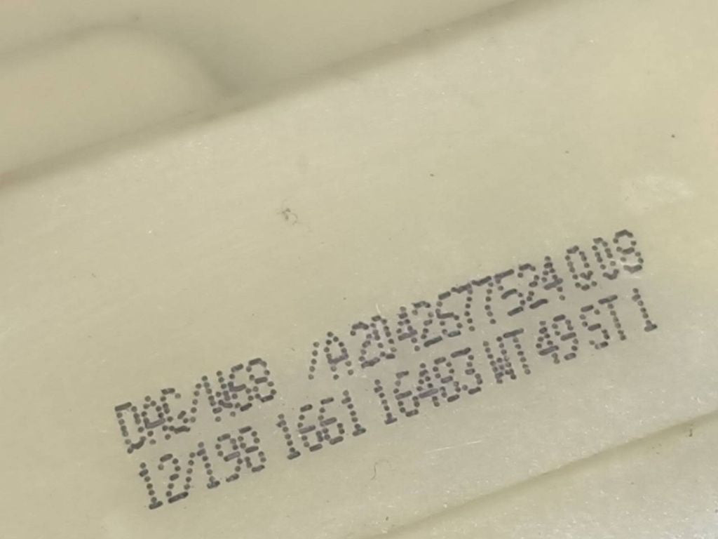 Mercedes-Benz C W204 2011 gear selector shifter A2042677524 