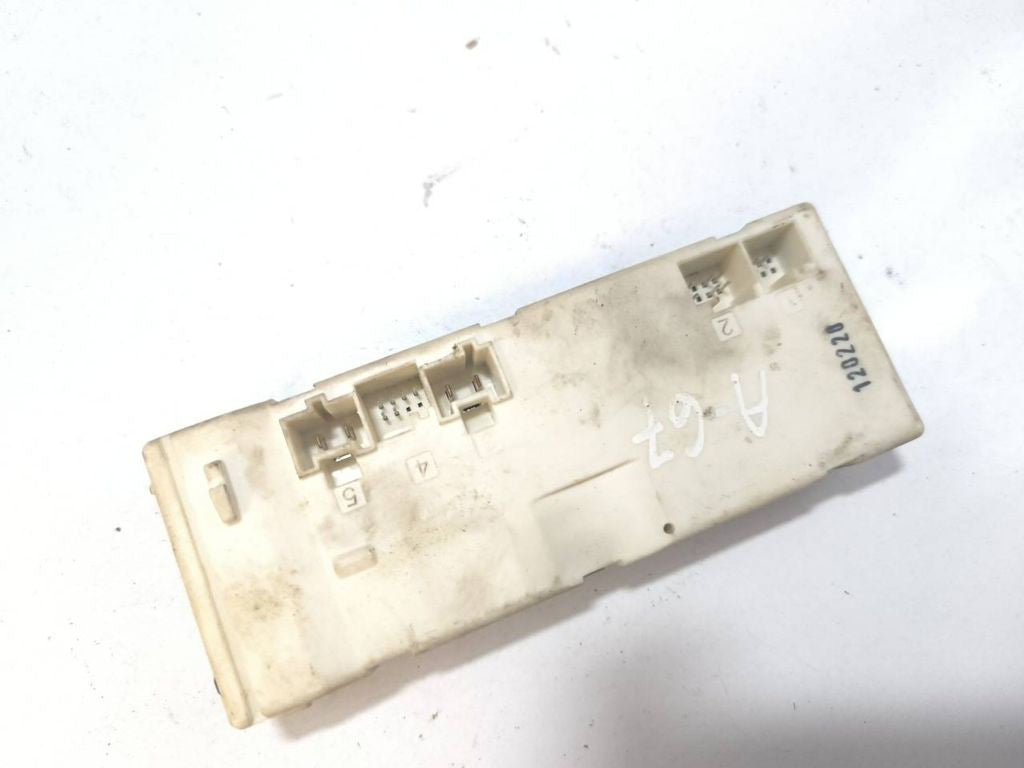 Mercedes-Benz E W212 2010 Tailgate trunk control unit module A2129004203 