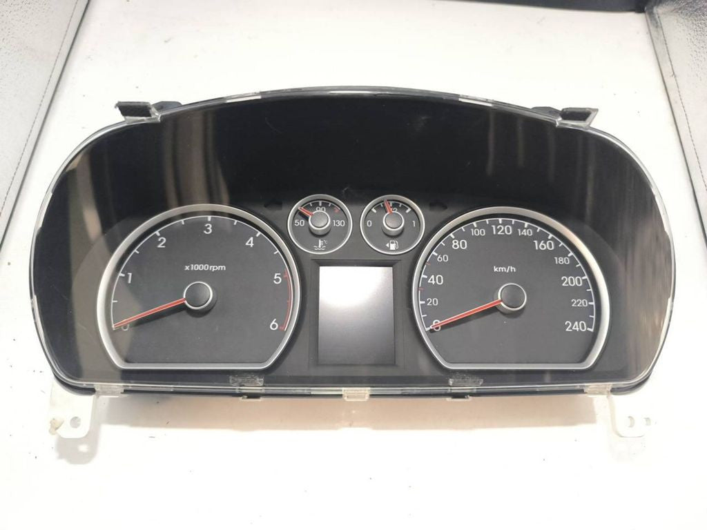 Hyundai i30 2009 Diesel speedometer instrument cluster 940032R220 