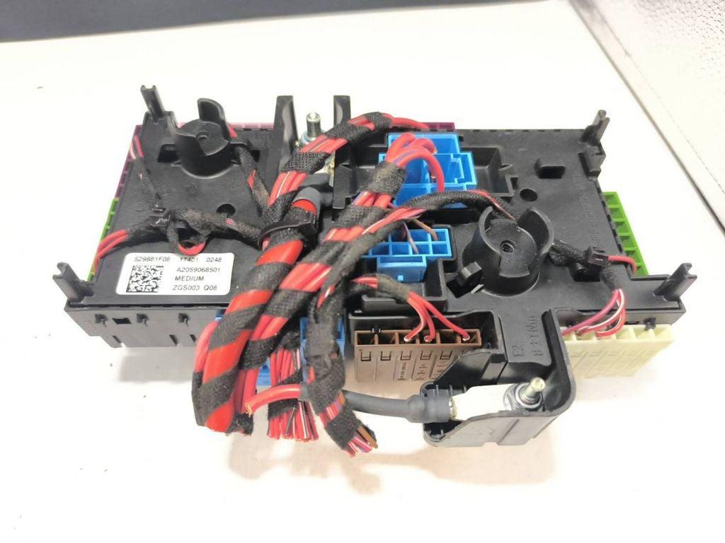 Mercedes-Benz C W205 2014 Fuse module A2059068501 