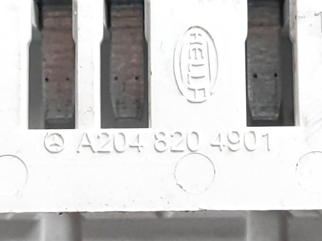 Mercedes-Benz C W204 2010 rear seat light A2048204901 