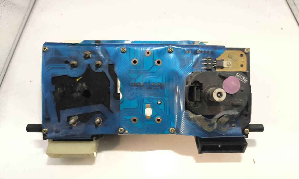 Volkswagen Golf II MK2 1991 speedometer instrument cluster 88481409 