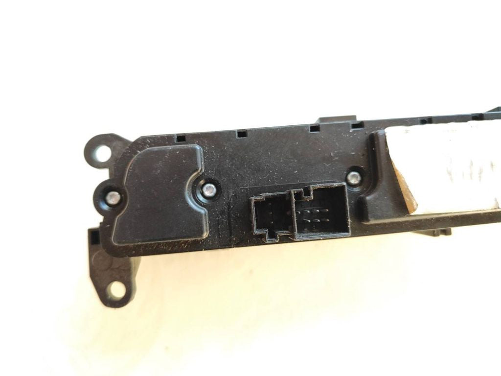 Mercedes-Benz ML W164 2010 Hazard light switch A1648709910 