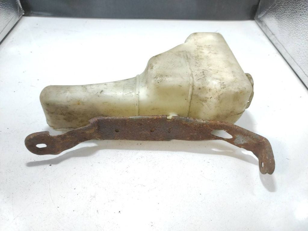 Honda Civic 1.4i 1997 Water coolant expansion tank reservoir 