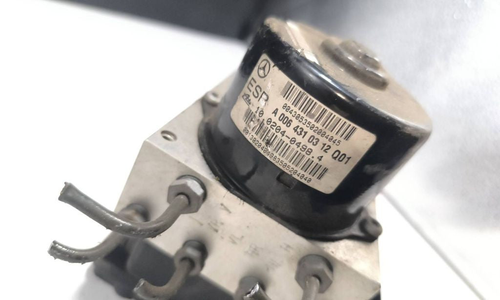 Mercedes-Benz C W203 2001 ABS Pump A0064310312 