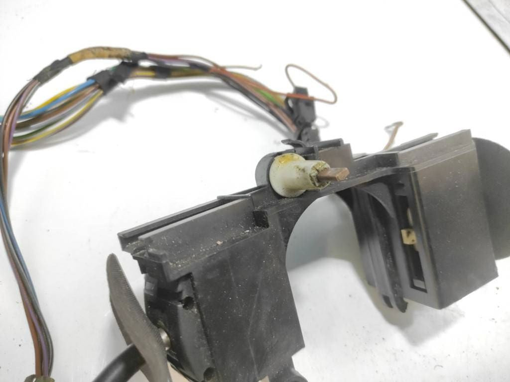 BMW 3 E36 318i 1991 Wiper turn signal stalk switch 