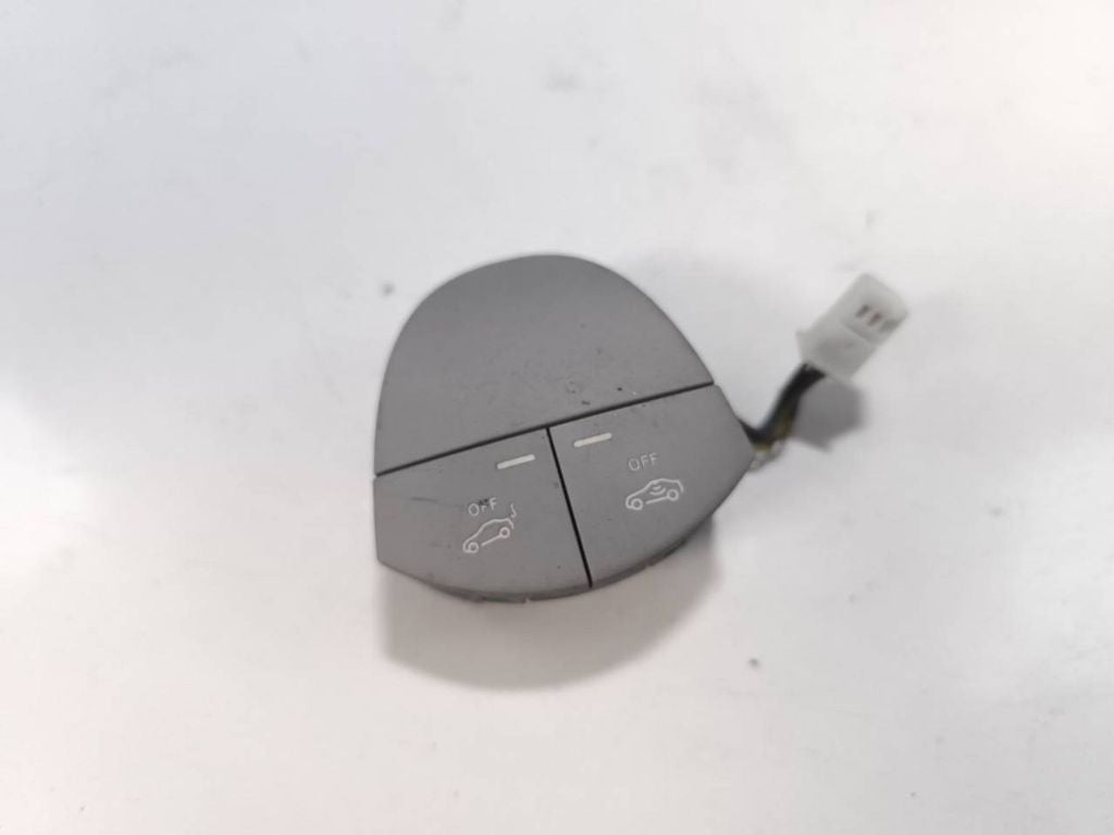 Mercedes-Benz E W211 2007 Alarm switch A2118213151 