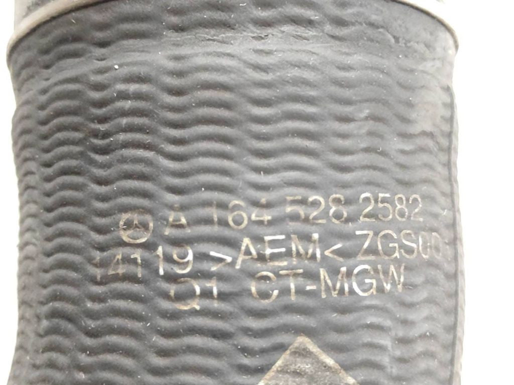 Mercedes-Benz ML W164 2011 Diesel intercooler hose pipe A1645282582 