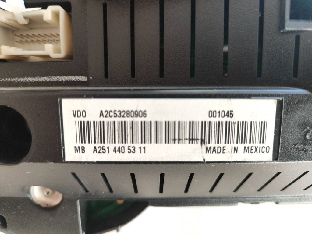 Mercedes-Benz R W251 2007 speedometer instrument cluster A2514405311