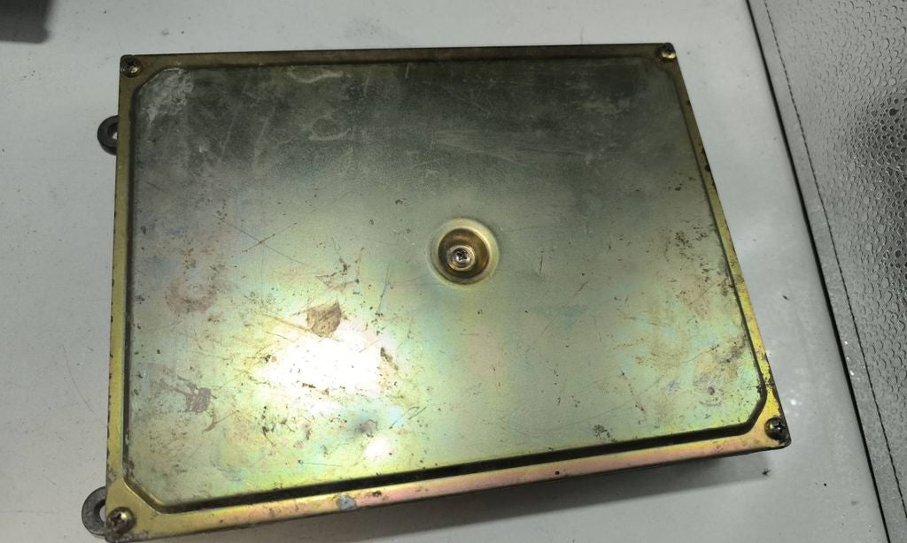 Honda Accord 2.2i 1996 37820P0KG00 Engine control unit module ECU 