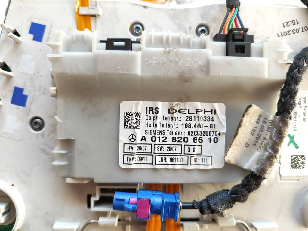 Mercedes-Benz E W212 2009 front seat light A2129064301 