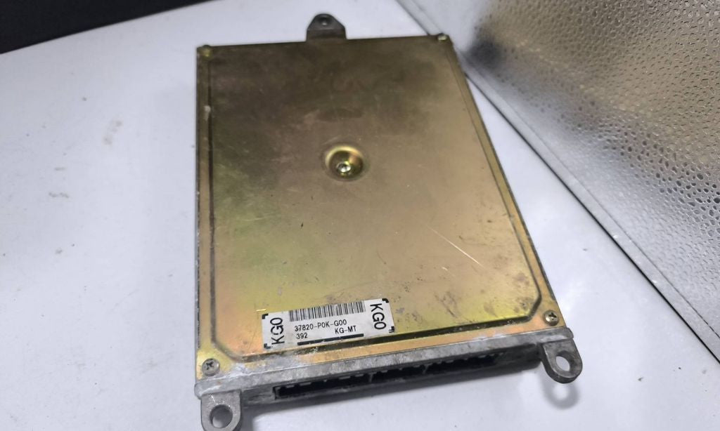 Honda Accord 2.2i 1996 37820P0KG00 Engine control unit module ECU 