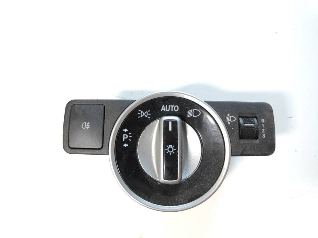Mercedes-Benz C W204 2013 Light switch A2049053103 