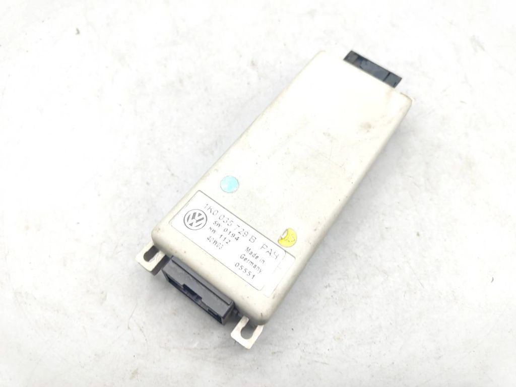 Volkswagen Touran I 2003 Phone control unit module 1K0035729B 