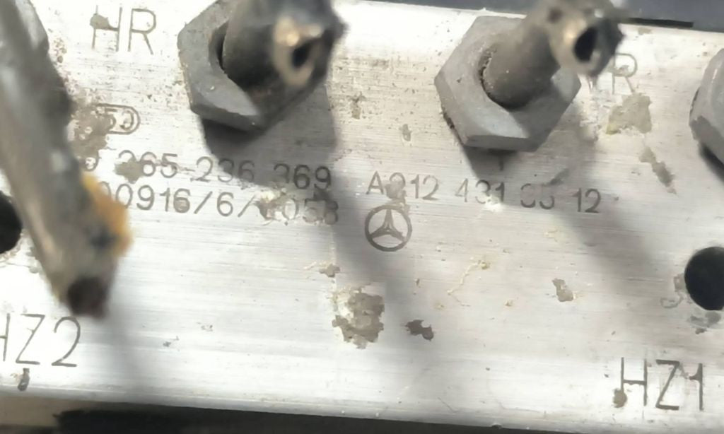 Mercedes-Benz E A207 2010 ABS Pump 0265236369 