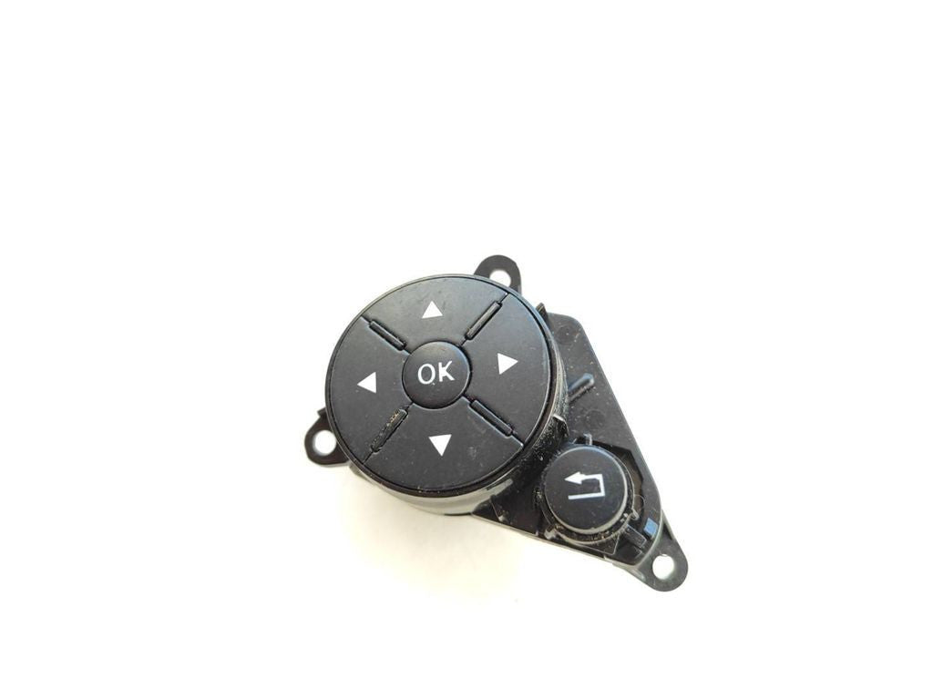 Mercedes-Benz C W204 2012 Steering wheel buttons A2048210151 