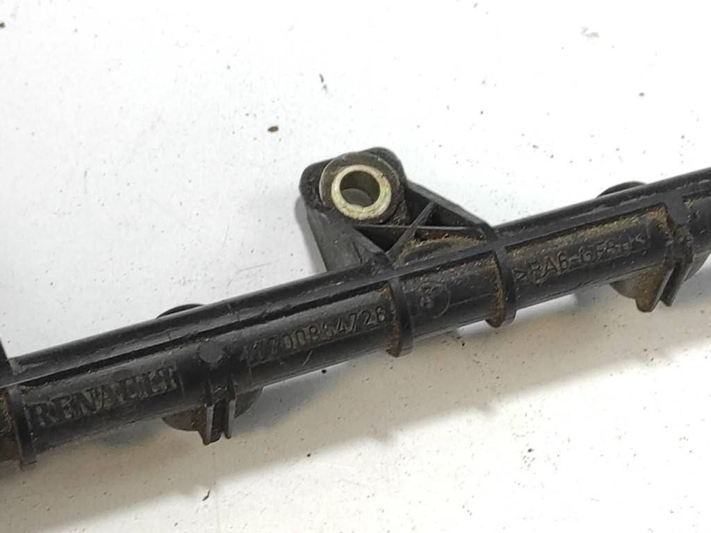 Renault Megane I 1999 fuel rail line pipe 7700854726 