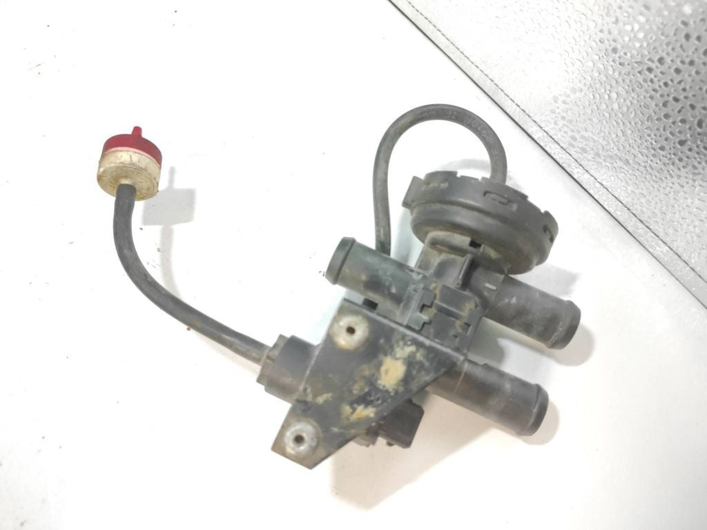 Saab 9-5 2.0T 110kW Petrol 2000 Water heater control valve 90457666 