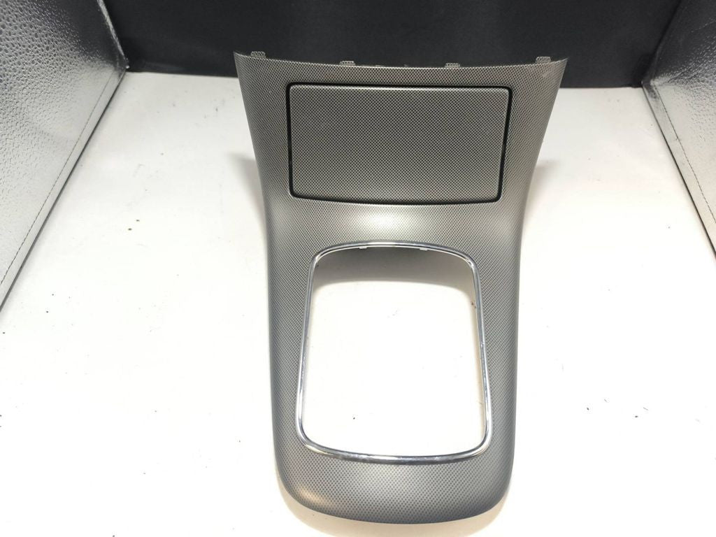 Toyota Avensis T250 2.0D4D 2006 Gear shifter surround trim plastic 9214L 