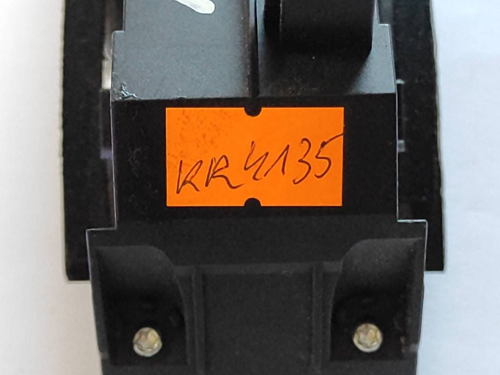 Mercedes-Benz S W221 2007 A set of switches A2218202910 