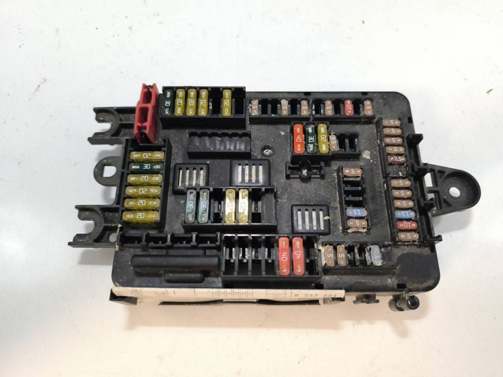 BMW 3 F30 F35 F31 2012 Fuse module 9337880 
